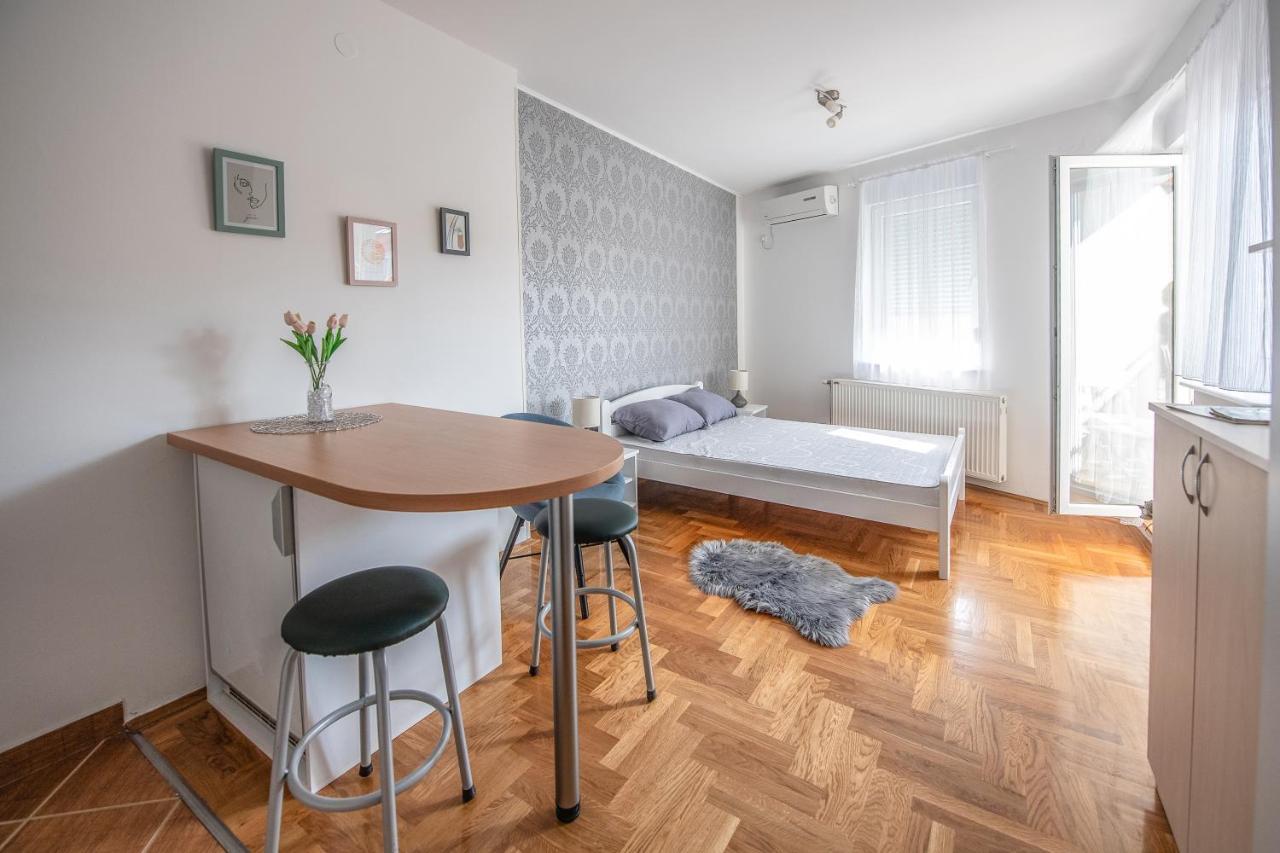 Stella Modern Apartment 2 Novi Sad Exteriör bild