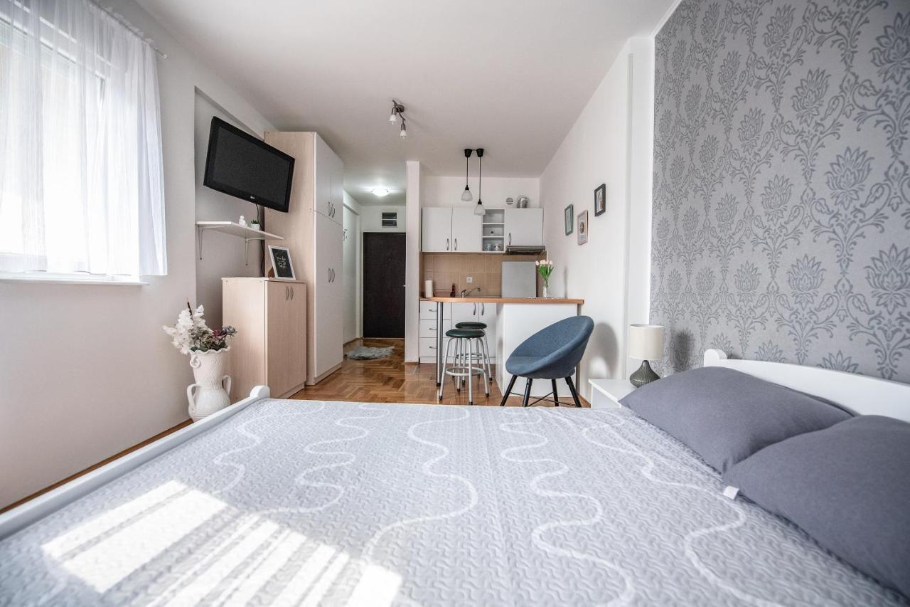 Stella Modern Apartment 2 Novi Sad Exteriör bild