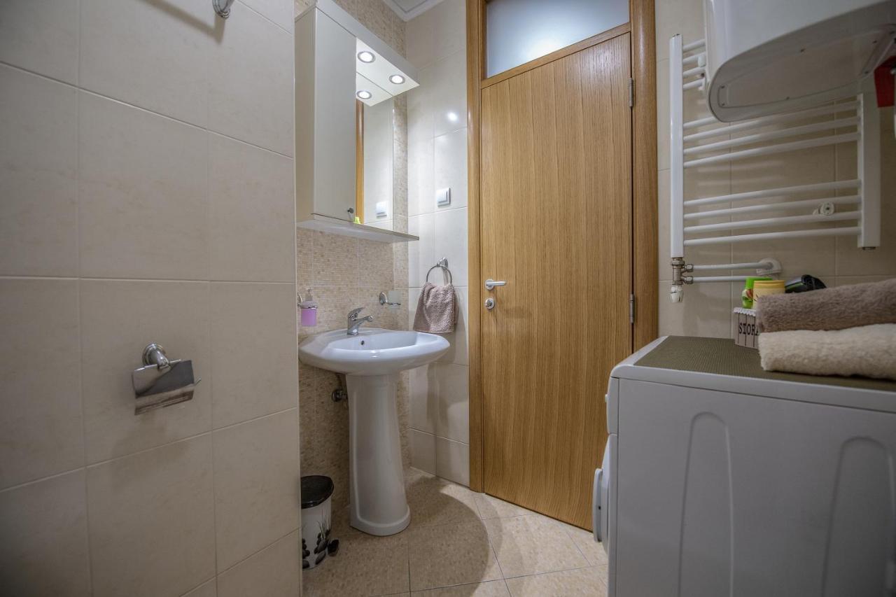 Stella Modern Apartment 2 Novi Sad Exteriör bild