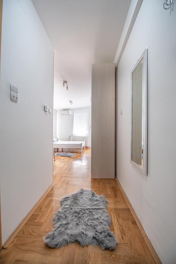 Stella Modern Apartment 2 Novi Sad Exteriör bild